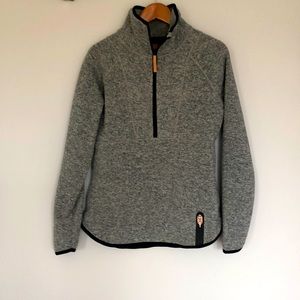 Indygena grey sweater, recycled Polartec